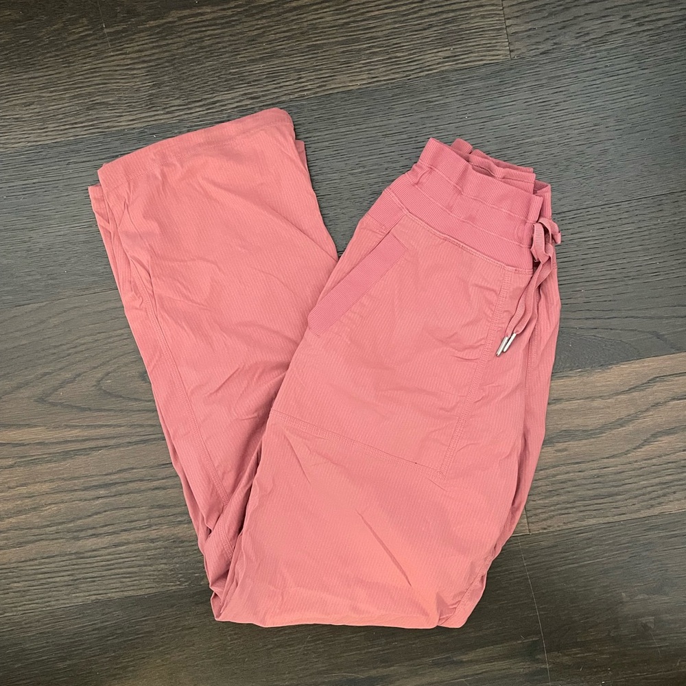 Lululemon dance pants pink